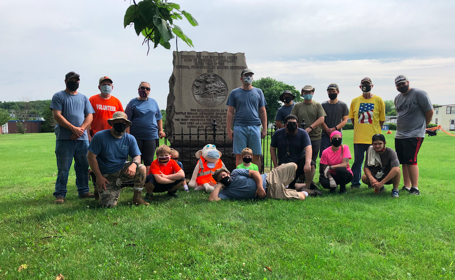 Clean Bread and Cheese Creek volunteers